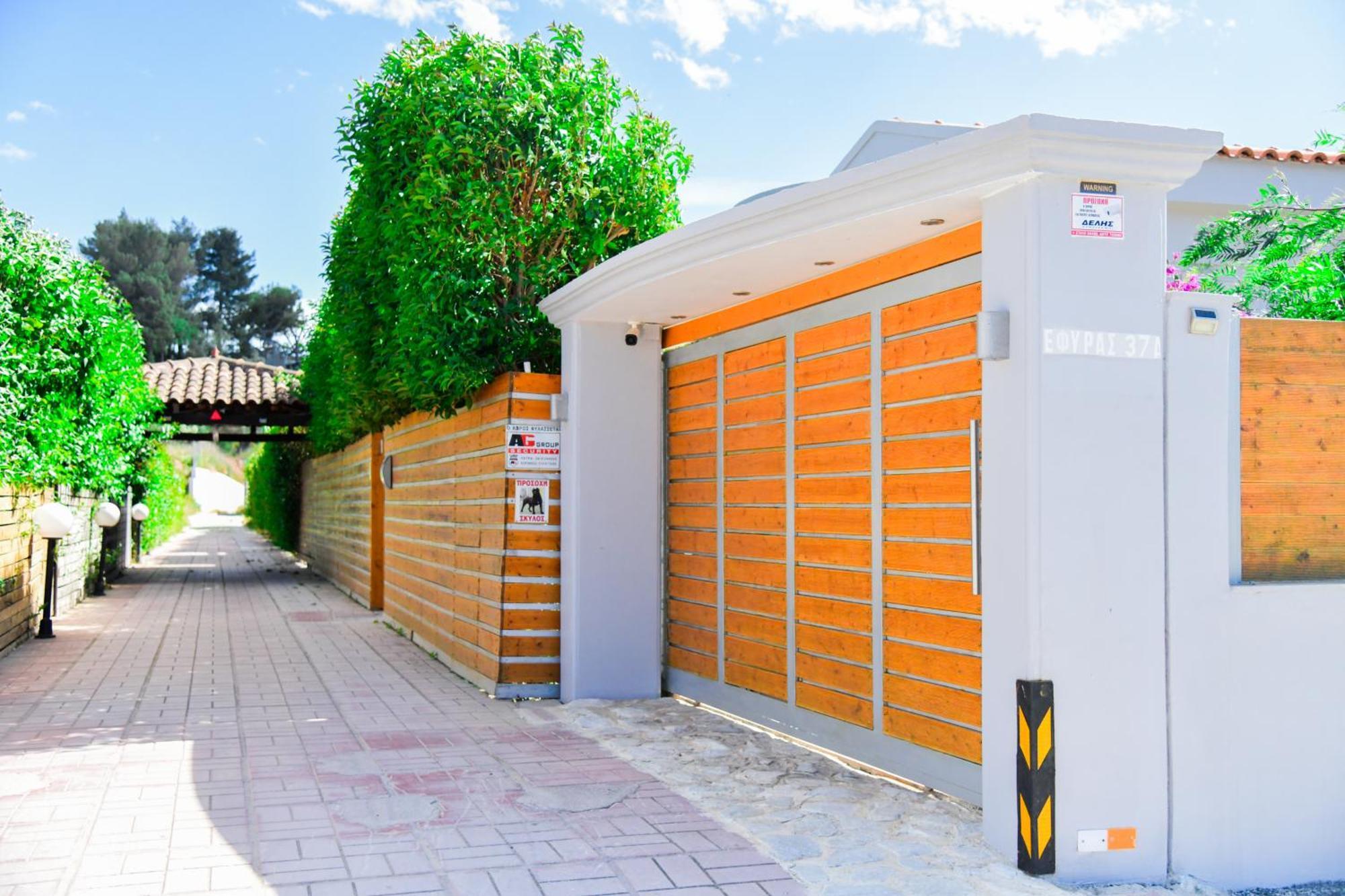 Angel Paradise Villa Corinth Εξωτερικό φωτογραφία